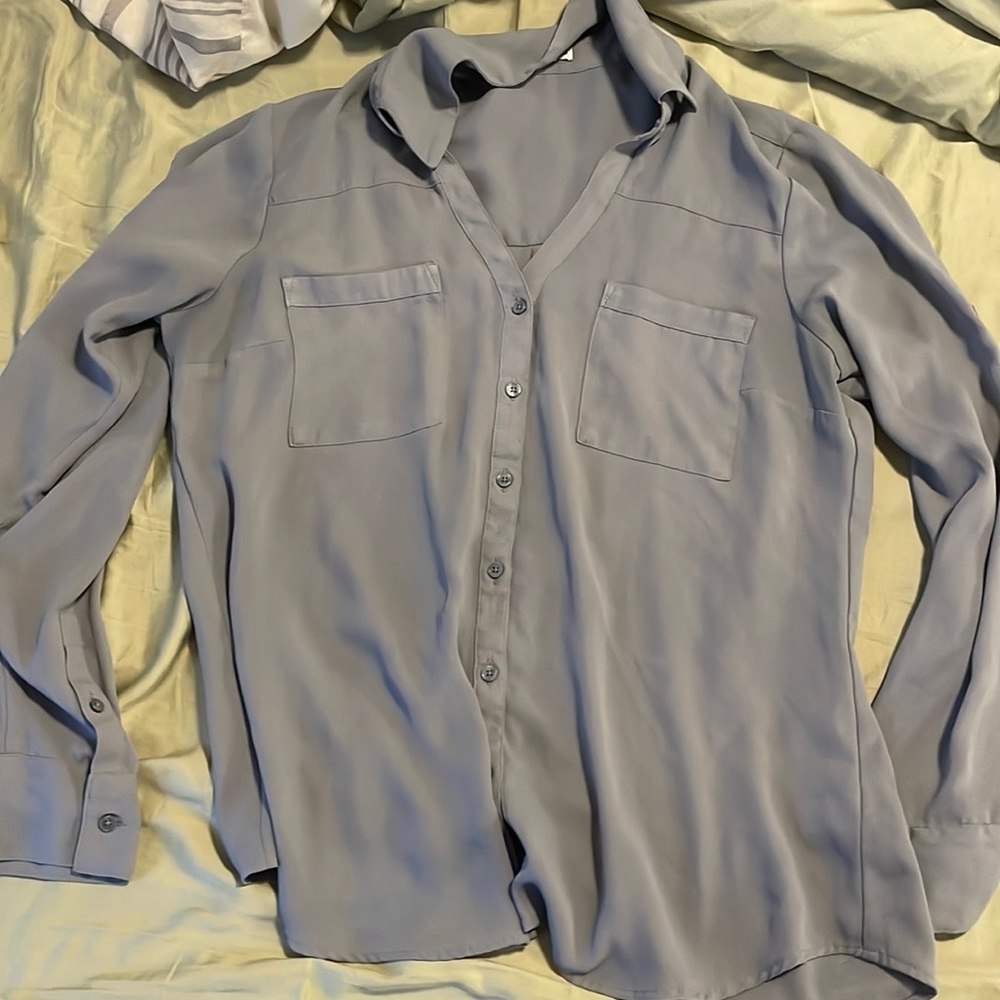 Lightweight button up